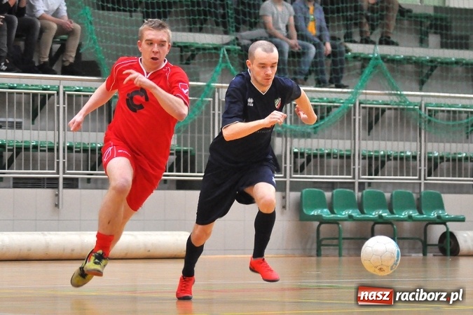 Zdjęcie w galerii na portalu naszraciborz.pl: Harpagany pokonały Mat-Bruk po zaciętym meczu wiadomości z regionu