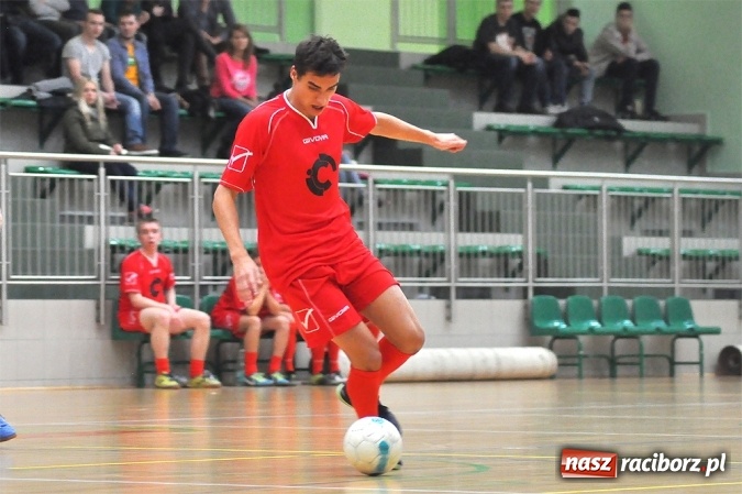 Zdjęcie w galerii na portalu naszraciborz.pl: Harpagany pokonały Mat-Bruk po zaciętym meczu wiadomości z regionu