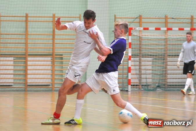 Zdjęcie w galerii na portalu naszraciborz.pl: Harpagany pokonały Mat-Bruk po zaciętym meczu wiadomości z regionu