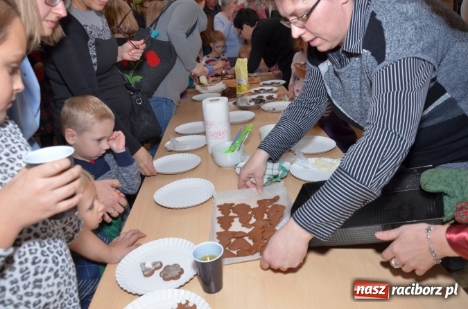 Zdjęcie w galerii na portalu naszraciborz.pl: Serca, księżyce, gwiazdki, katarzynki... Spotkanie z piernikami w roli głównej w muzeum wiadomości z regionu