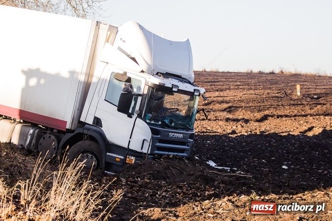 Zdjęcie w galerii na portalu naszraciborz.pl: 43-latek zginął na trasie Kietrz-Pietrowice Wielkie. Jego seicento wpadło w poślizg wiadomości z regionu