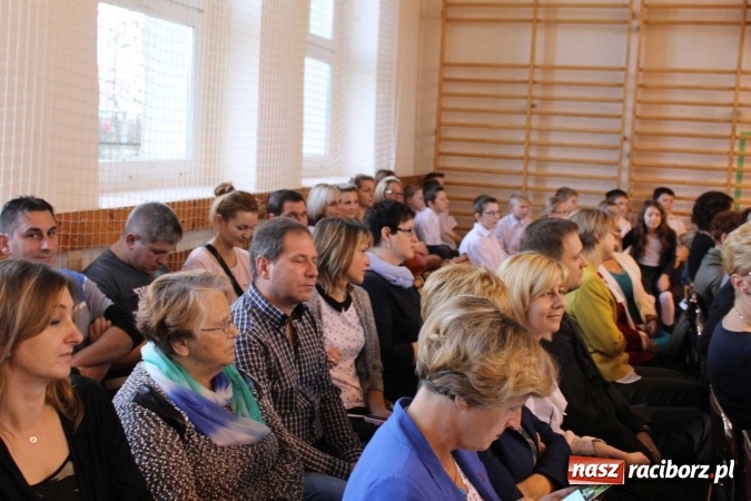 Zdjęcie w galerii na portalu naszraciborz.pl: Święto patrona w szkole na Płoni  wiadomości z regionu
