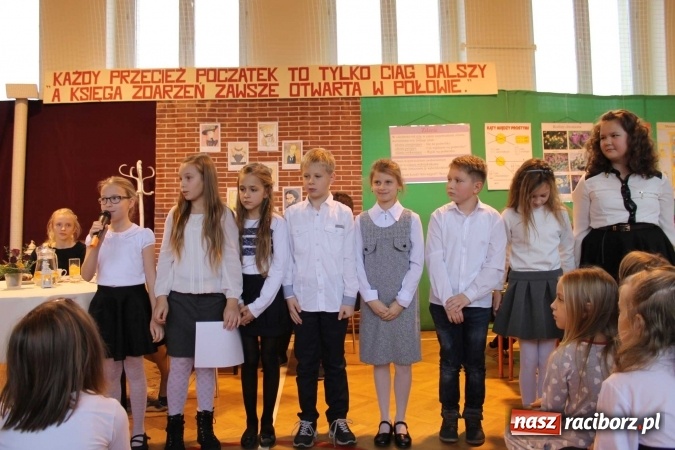 Zdjęcie w galerii na portalu naszraciborz.pl: Święto patrona w szkole na Płoni  wiadomości z regionu
