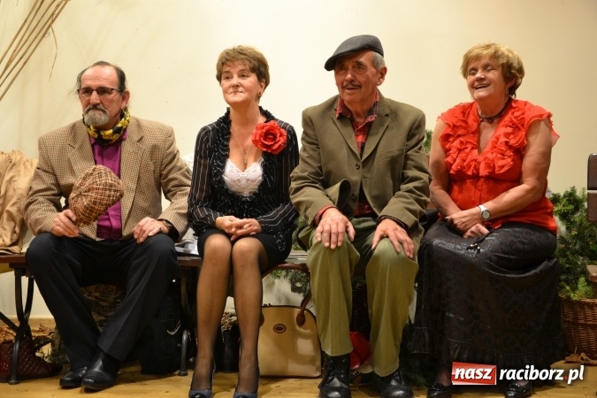 Zdjęcie w galerii na portalu naszraciborz.pl: Na fali humoru i satyry – żartobliwe widowisko na zamku  wiadomości z regionu