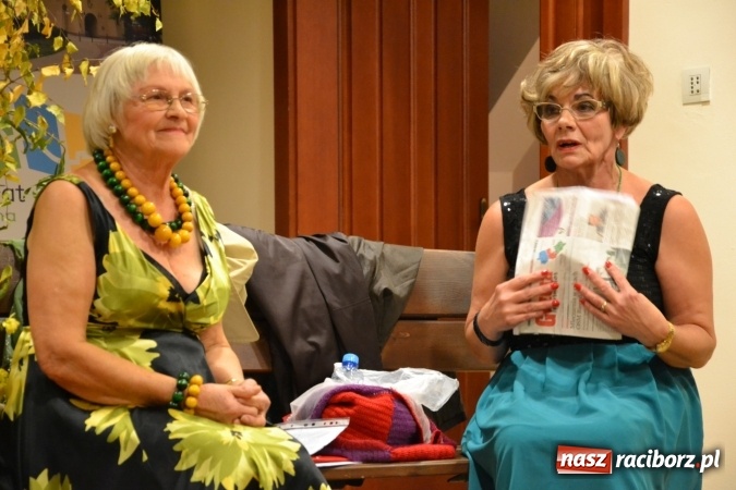 Zdjęcie w galerii na portalu naszraciborz.pl: Na fali humoru i satyry – żartobliwe widowisko na zamku  wiadomości z regionu