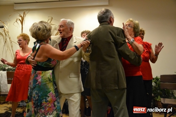 Zdjęcie w galerii na portalu naszraciborz.pl: Na fali humoru i satyry – żartobliwe widowisko na zamku  wiadomości z regionu