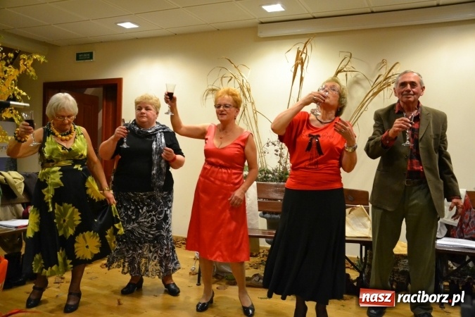 Zdjęcie w galerii na portalu naszraciborz.pl: Na fali humoru i satyry – żartobliwe widowisko na zamku  wiadomości z regionu