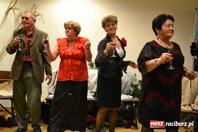 Zdjęcie w galerii na portalu naszraciborz.pl: Na fali humoru i satyry – żartobliwe widowisko na zamku  wiadomości z regionu