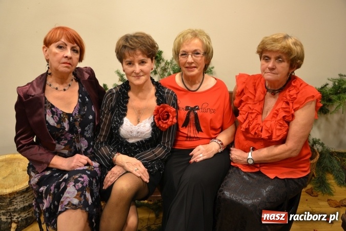 Zdjęcie w galerii na portalu naszraciborz.pl: Na fali humoru i satyry – żartobliwe widowisko na zamku  wiadomości z regionu