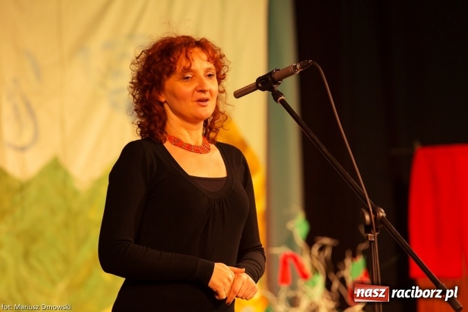 Zdjęcie w galerii na portalu naszraciborz.pl: Światowy Dzień Pluszowego Misia - przedstawienie w Strzesze wiadomości z regionu