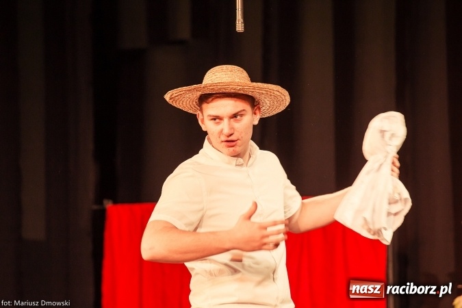 Zdjęcie w galerii na portalu naszraciborz.pl: Światowy Dzień Pluszowego Misia - przedstawienie w Strzesze wiadomości z regionu