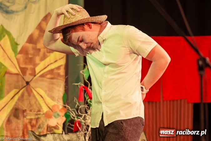 Zdjęcie w galerii na portalu naszraciborz.pl: Światowy Dzień Pluszowego Misia - przedstawienie w Strzesze wiadomości z regionu