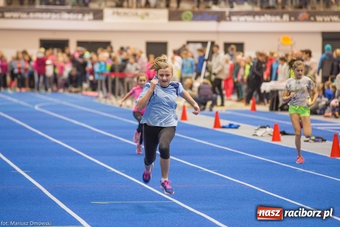 Zdjęcie w galerii na portalu naszraciborz.pl: Ponad pięciuset uczniów na raciborskich zawodach z cyklu Lekkoatletyka dla każdego wiadomości z regionu