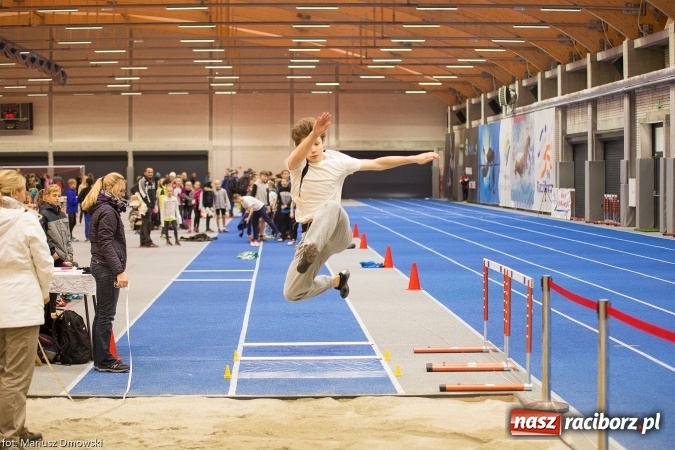 Zdjęcie w galerii na portalu naszraciborz.pl: Ponad pięciuset uczniów na raciborskich zawodach z cyklu Lekkoatletyka dla każdego wiadomości z regionu