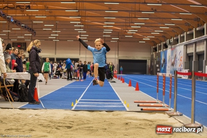 Zdjęcie w galerii na portalu naszraciborz.pl: Ponad pięciuset uczniów na raciborskich zawodach z cyklu Lekkoatletyka dla każdego wiadomości z regionu