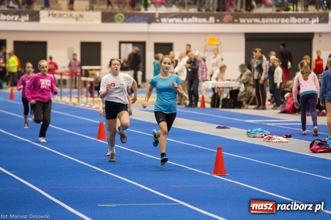 Zdjęcie w galerii na portalu naszraciborz.pl: Ponad pięciuset uczniów na raciborskich zawodach z cyklu Lekkoatletyka dla każdego wiadomości z regionu