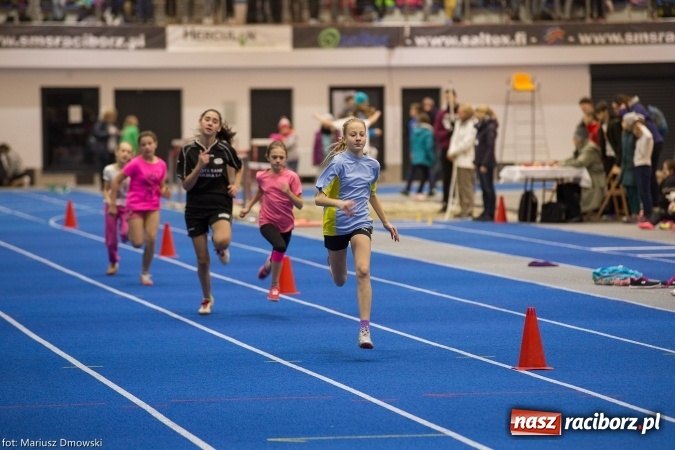 Zdjęcie w galerii na portalu naszraciborz.pl: Ponad pięciuset uczniów na raciborskich zawodach z cyklu Lekkoatletyka dla każdego wiadomości z regionu