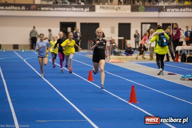 Zdjęcie w galerii na portalu naszraciborz.pl: Ponad pięciuset uczniów na raciborskich zawodach z cyklu Lekkoatletyka dla każdego wiadomości z regionu