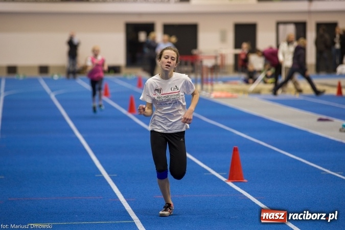 Zdjęcie w galerii na portalu naszraciborz.pl: Ponad pięciuset uczniów na raciborskich zawodach z cyklu Lekkoatletyka dla każdego wiadomości z regionu