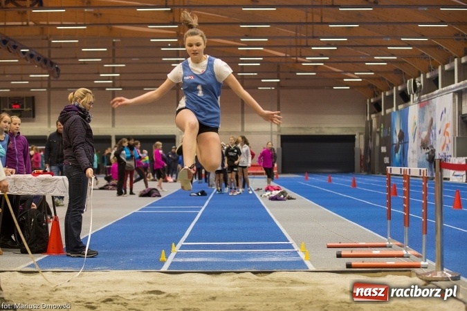 Zdjęcie w galerii na portalu naszraciborz.pl: Ponad pięciuset uczniów na raciborskich zawodach z cyklu Lekkoatletyka dla każdego wiadomości z regionu