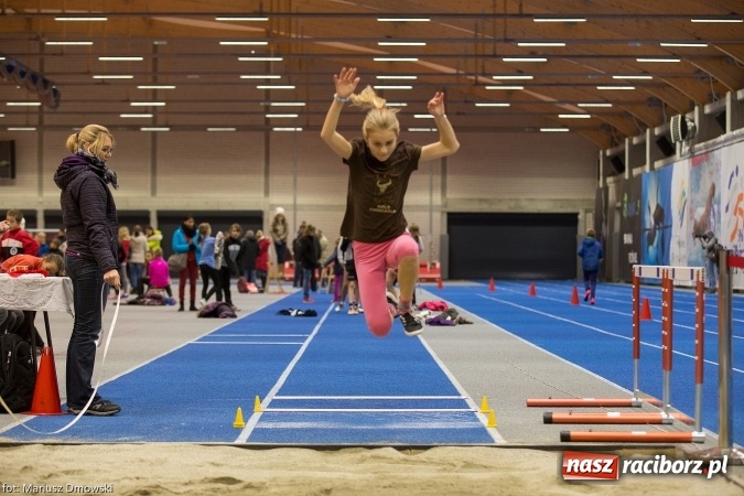 Zdjęcie w galerii na portalu naszraciborz.pl: Ponad pięciuset uczniów na raciborskich zawodach z cyklu Lekkoatletyka dla każdego wiadomości z regionu