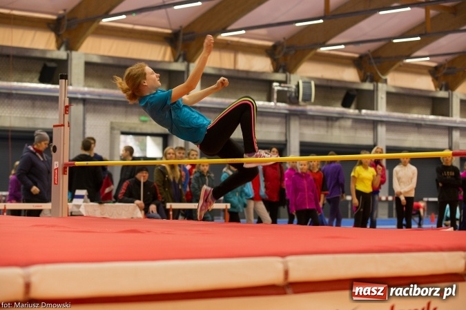 Zdjęcie w galerii na portalu naszraciborz.pl: Ponad pięciuset uczniów na raciborskich zawodach z cyklu Lekkoatletyka dla każdego wiadomości z regionu