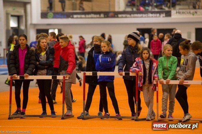 Zdjęcie w galerii na portalu naszraciborz.pl: Ponad pięciuset uczniów na raciborskich zawodach z cyklu Lekkoatletyka dla każdego wiadomości z regionu