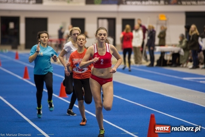 Zdjęcie w galerii na portalu naszraciborz.pl: Ponad pięciuset uczniów na raciborskich zawodach z cyklu Lekkoatletyka dla każdego wiadomości z regionu