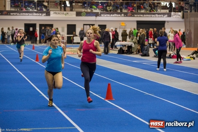 Zdjęcie w galerii na portalu naszraciborz.pl: Ponad pięciuset uczniów na raciborskich zawodach z cyklu Lekkoatletyka dla każdego wiadomości z regionu