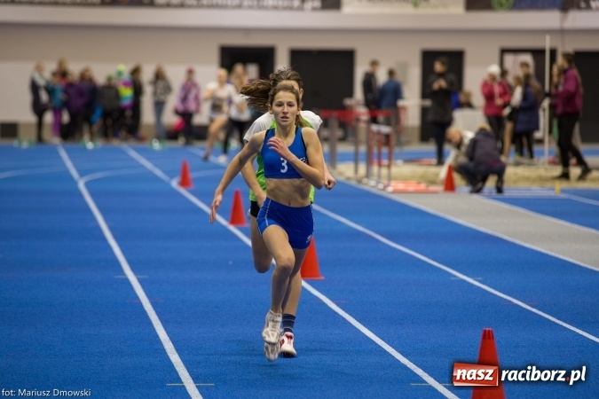 Zdjęcie w galerii na portalu naszraciborz.pl: Ponad pięciuset uczniów na raciborskich zawodach z cyklu Lekkoatletyka dla każdego wiadomości z regionu