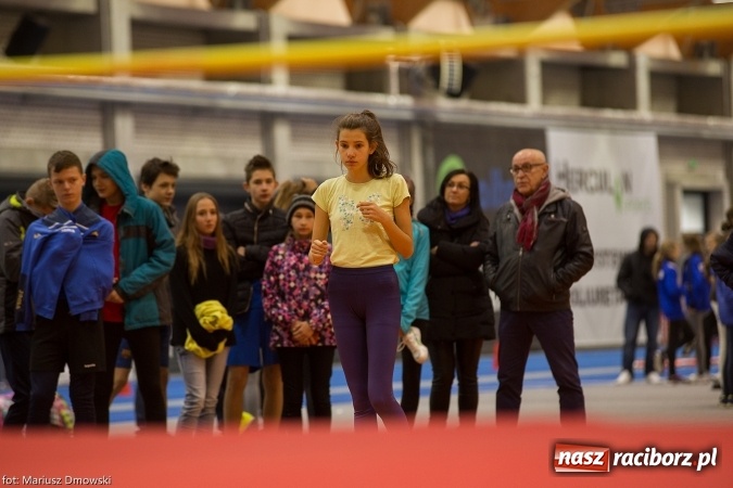 Zdjęcie w galerii na portalu naszraciborz.pl: Ponad pięciuset uczniów na raciborskich zawodach z cyklu Lekkoatletyka dla każdego wiadomości z regionu
