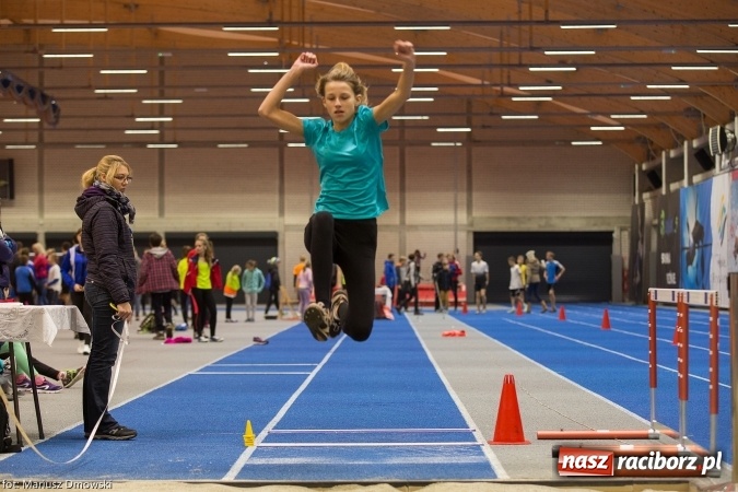 Zdjęcie w galerii na portalu naszraciborz.pl: Ponad pięciuset uczniów na raciborskich zawodach z cyklu Lekkoatletyka dla każdego wiadomości z regionu