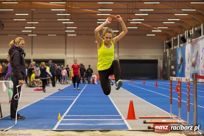 Zdjęcie w galerii na portalu naszraciborz.pl: Ponad pięciuset uczniów na raciborskich zawodach z cyklu Lekkoatletyka dla każdego wiadomości z regionu