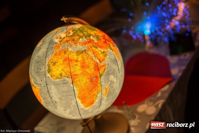 Zdjęcie w galerii na portalu naszraciborz.pl: W Szkole Podstawowej nr 13 przepowiadano dziś przyszłość wiadomości z regionu