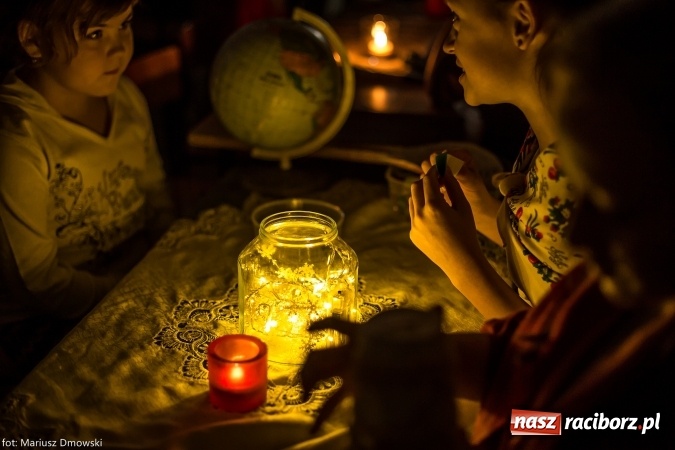 Zdjęcie w galerii na portalu naszraciborz.pl: W Szkole Podstawowej nr 13 przepowiadano dziś przyszłość wiadomości z regionu