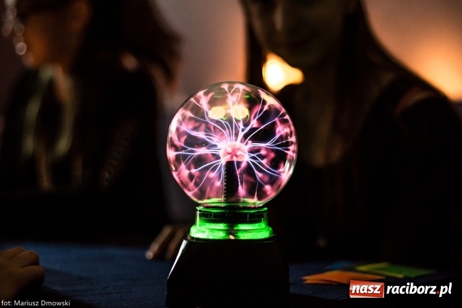 Zdjęcie w galerii na portalu naszraciborz.pl: W Szkole Podstawowej nr 13 przepowiadano dziś przyszłość wiadomości z regionu