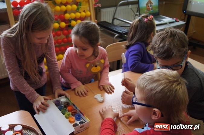 Zdjęcie w galerii na portalu naszraciborz.pl: Misiowe spotkanie przedszkolaków w Szkole Podstawowej nr 4  wiadomości z regionu