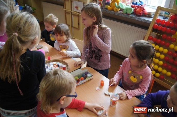 Zdjęcie w galerii na portalu naszraciborz.pl: Misiowe spotkanie przedszkolaków w Szkole Podstawowej nr 4  wiadomości z regionu