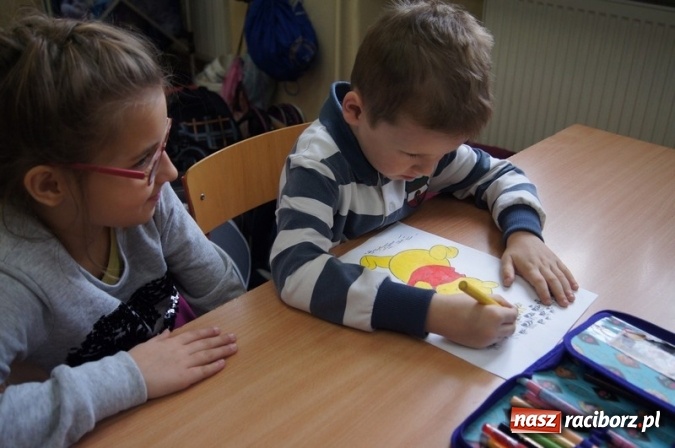 Zdjęcie w galerii na portalu naszraciborz.pl: Misiowe spotkanie przedszkolaków w Szkole Podstawowej nr 4  wiadomości z regionu