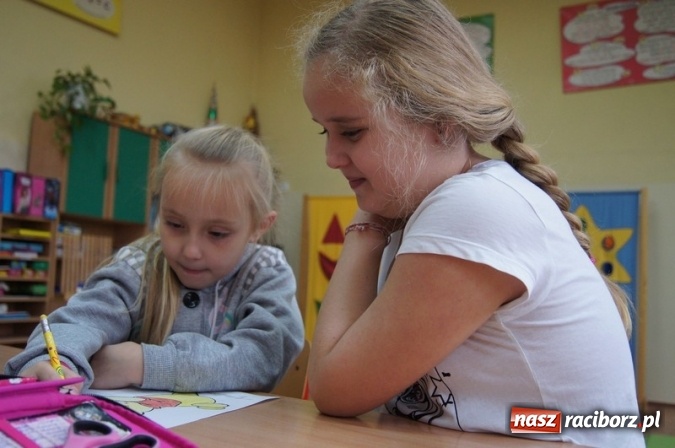 Zdjęcie w galerii na portalu naszraciborz.pl: Misiowe spotkanie przedszkolaków w Szkole Podstawowej nr 4  wiadomości z regionu