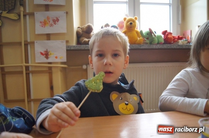 Zdjęcie w galerii na portalu naszraciborz.pl: Misiowe spotkanie przedszkolaków w Szkole Podstawowej nr 4  wiadomości z regionu