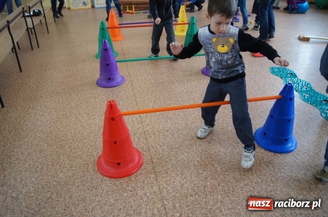 Zdjęcie w galerii na portalu naszraciborz.pl: Misiowe spotkanie przedszkolaków w Szkole Podstawowej nr 4  wiadomości z regionu