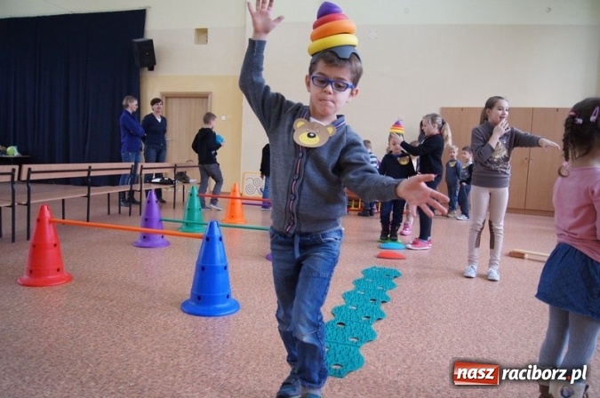 Zdjęcie w galerii na portalu naszraciborz.pl: Misiowe spotkanie przedszkolaków w Szkole Podstawowej nr 4  wiadomości z regionu