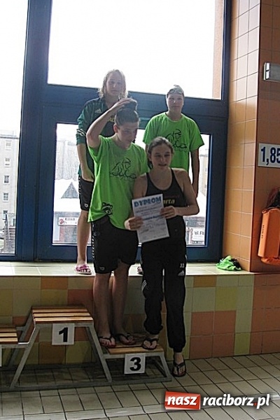 Zdjęcie w galerii na portalu naszraciborz.pl: Pływanie. 12-latkowie spisali się na szóstkę  wiadomości z regionu