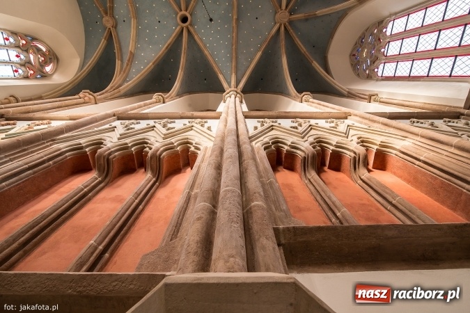 Zdjęcie w galerii na portalu naszraciborz.pl: Kaplica zajaśniała pełnym blaskiem. Do czerwca trzeba zdążyć z aranżacją wnętrza wiadomości z regionu