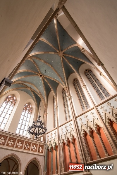 Zdjęcie w galerii na portalu naszraciborz.pl: Kaplica zajaśniała pełnym blaskiem. Do czerwca trzeba zdążyć z aranżacją wnętrza wiadomości z regionu