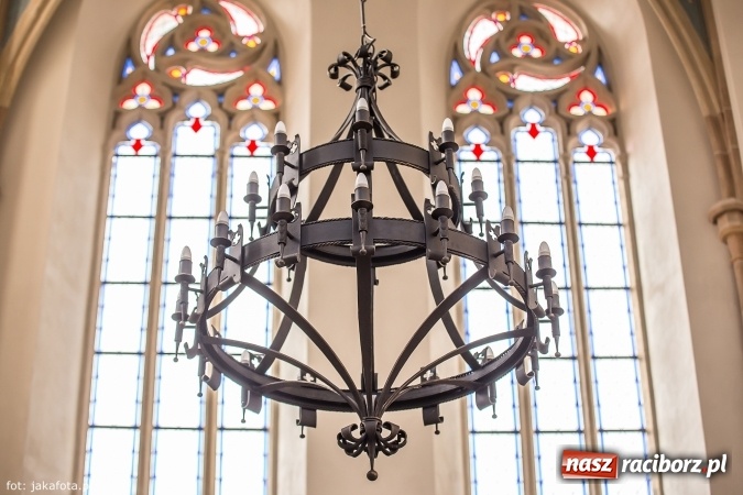 Zdjęcie w galerii na portalu naszraciborz.pl: Kaplica zajaśniała pełnym blaskiem. Do czerwca trzeba zdążyć z aranżacją wnętrza wiadomości z regionu