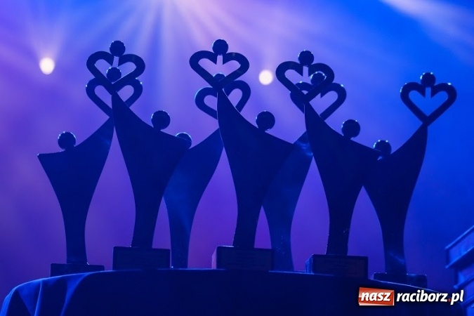 Zdjęcie w galerii na portalu naszraciborz.pl: RAFAKO wyróżnione statuetką Przyjaciel Fundacji im. prof. Zbigniewa Religi wiadomości z regionu