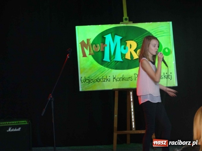 Zdjęcie w galerii na portalu naszraciborz.pl: Sukcesy wychowanków MDK na Wojewódzkim Konkursie Piosenki Polskiej MurMuRanDo wiadomości z regionu