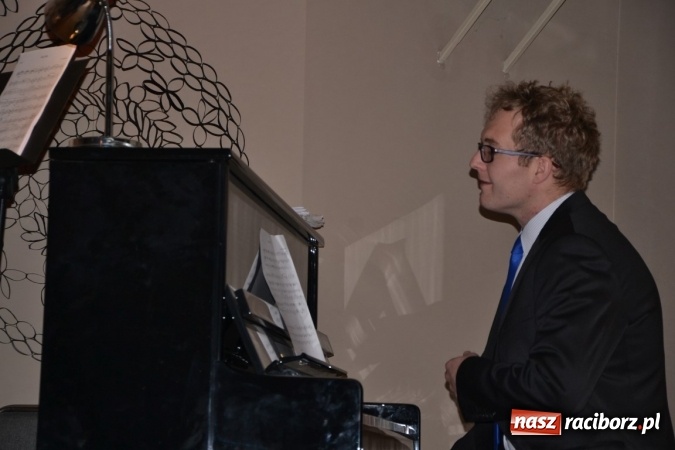 Zdjęcie w galerii na portalu naszraciborz.pl: Tworków. Muzyka jest dobra na wszystko  wiadomości z regionu